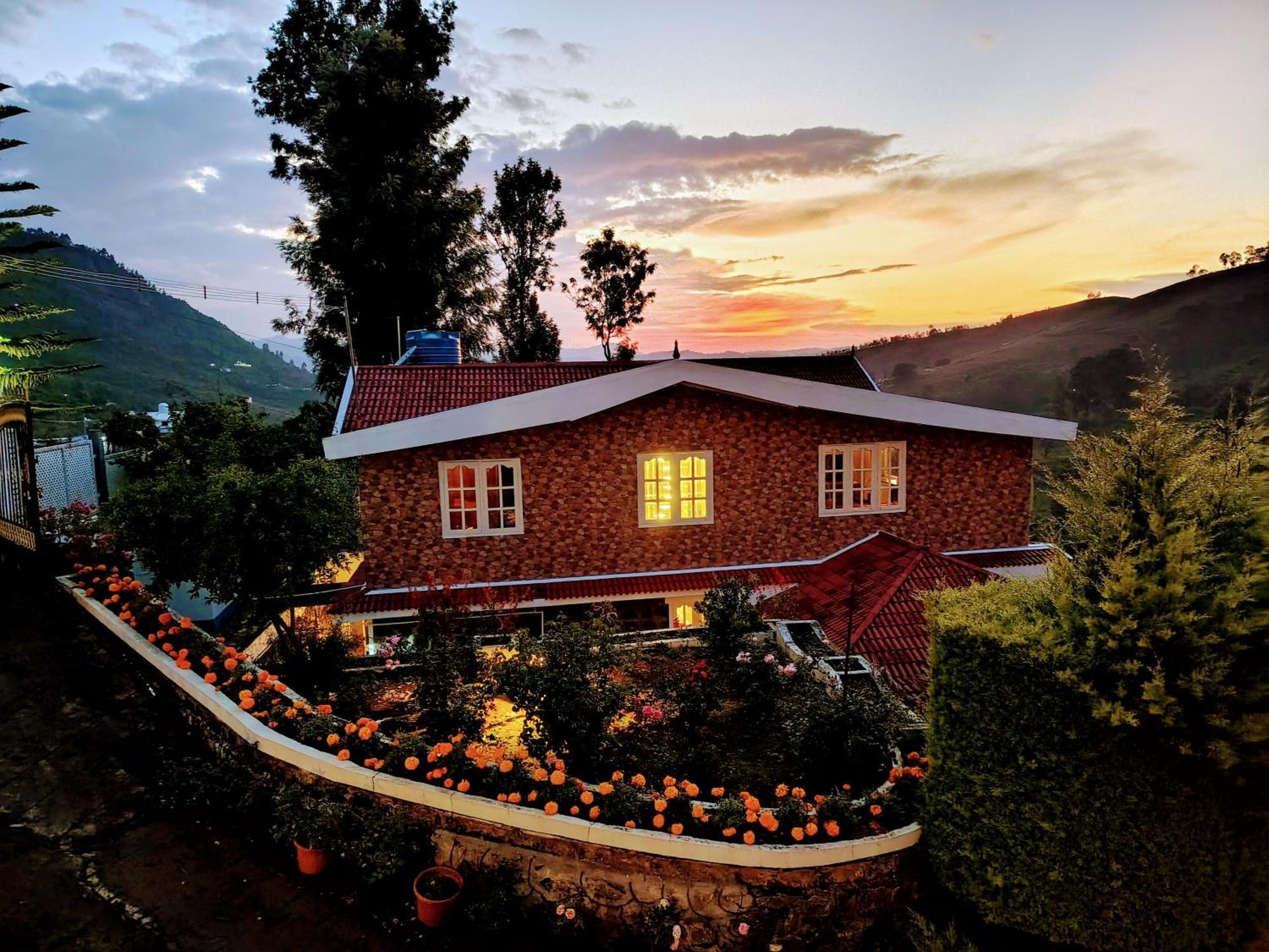 Inn The Mountain'S Kodaikanal Exterior photo